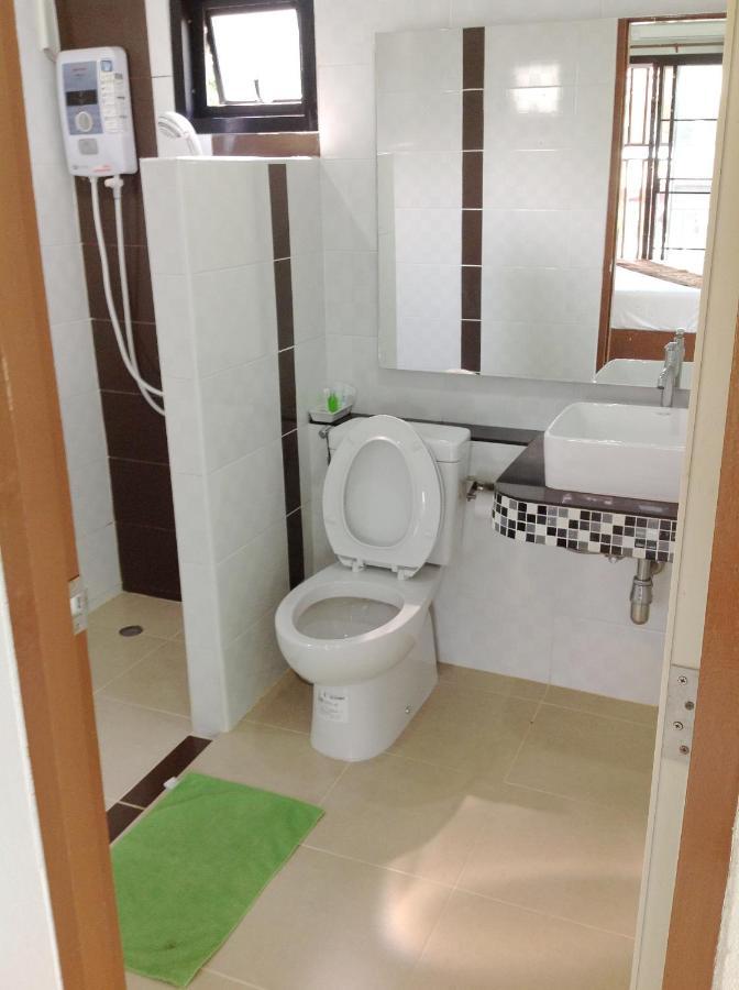 City Ratsada Lampang Quarto foto